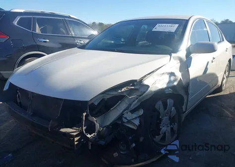 2010 Nissan Altima 2.5 z USA, uszkodzony, nr VIN 1N4AL2AP5AC192394